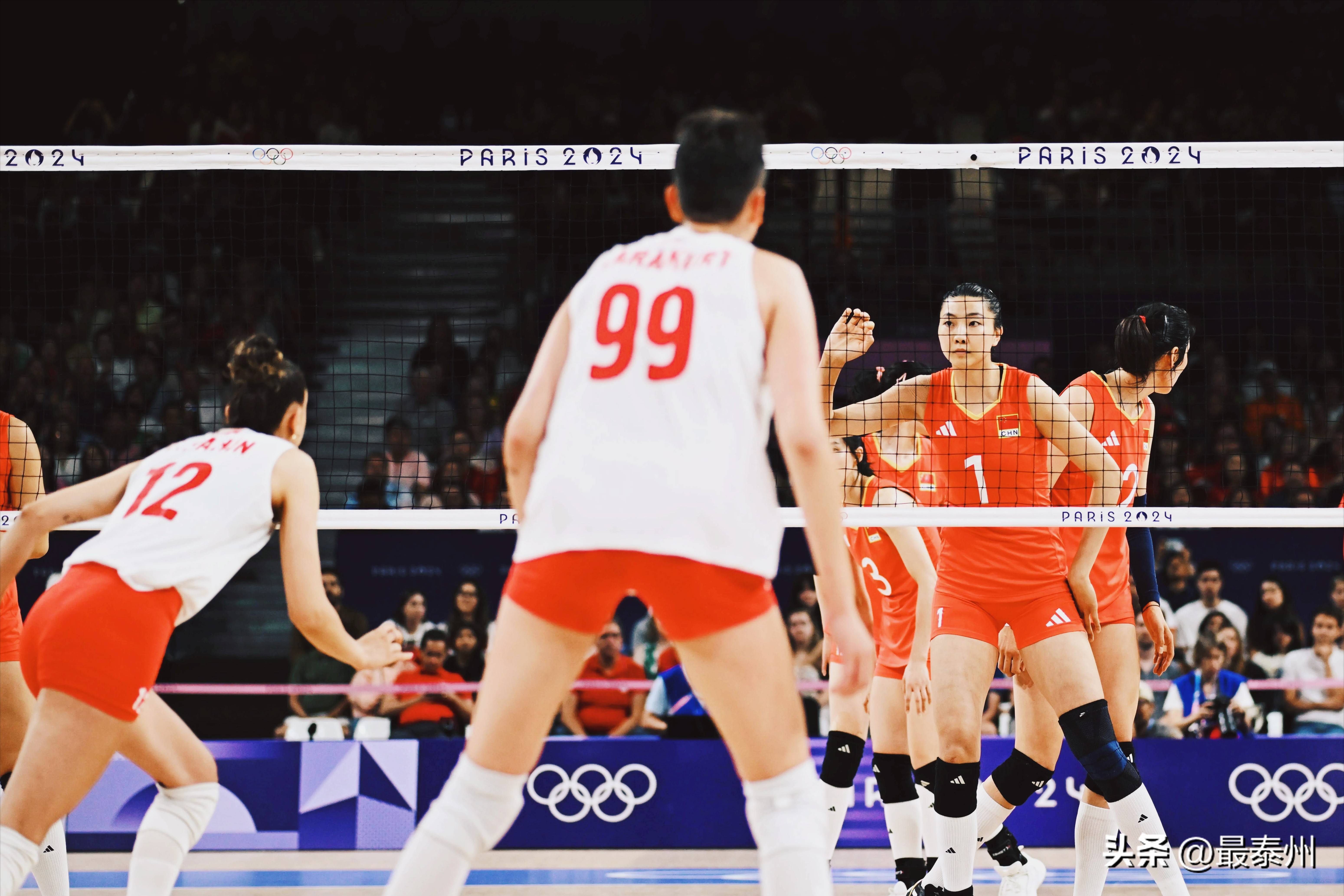 开云体育下载-包含费德勒新星大比分获胜表现突出,德国队前途光明!观众掌声雷动的词条