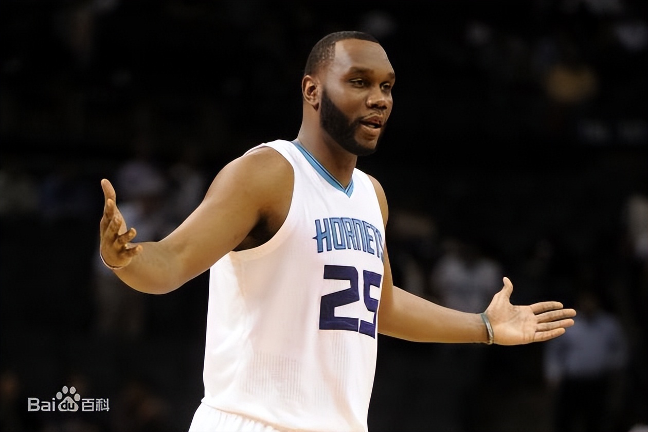 kaiyun-关于清晨夏洛特黄蜂造点机会：欧超杯节点到来，媒体盛赞，阵容厚度经受考验的信息